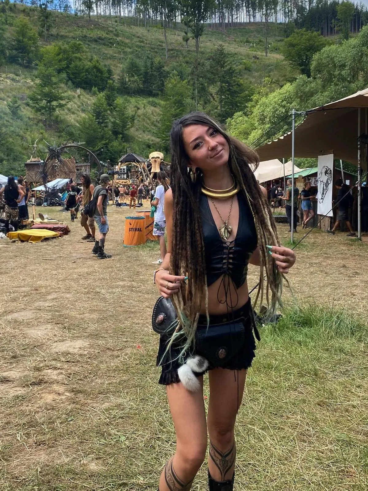 Shani Louk auf einem früheren Festival