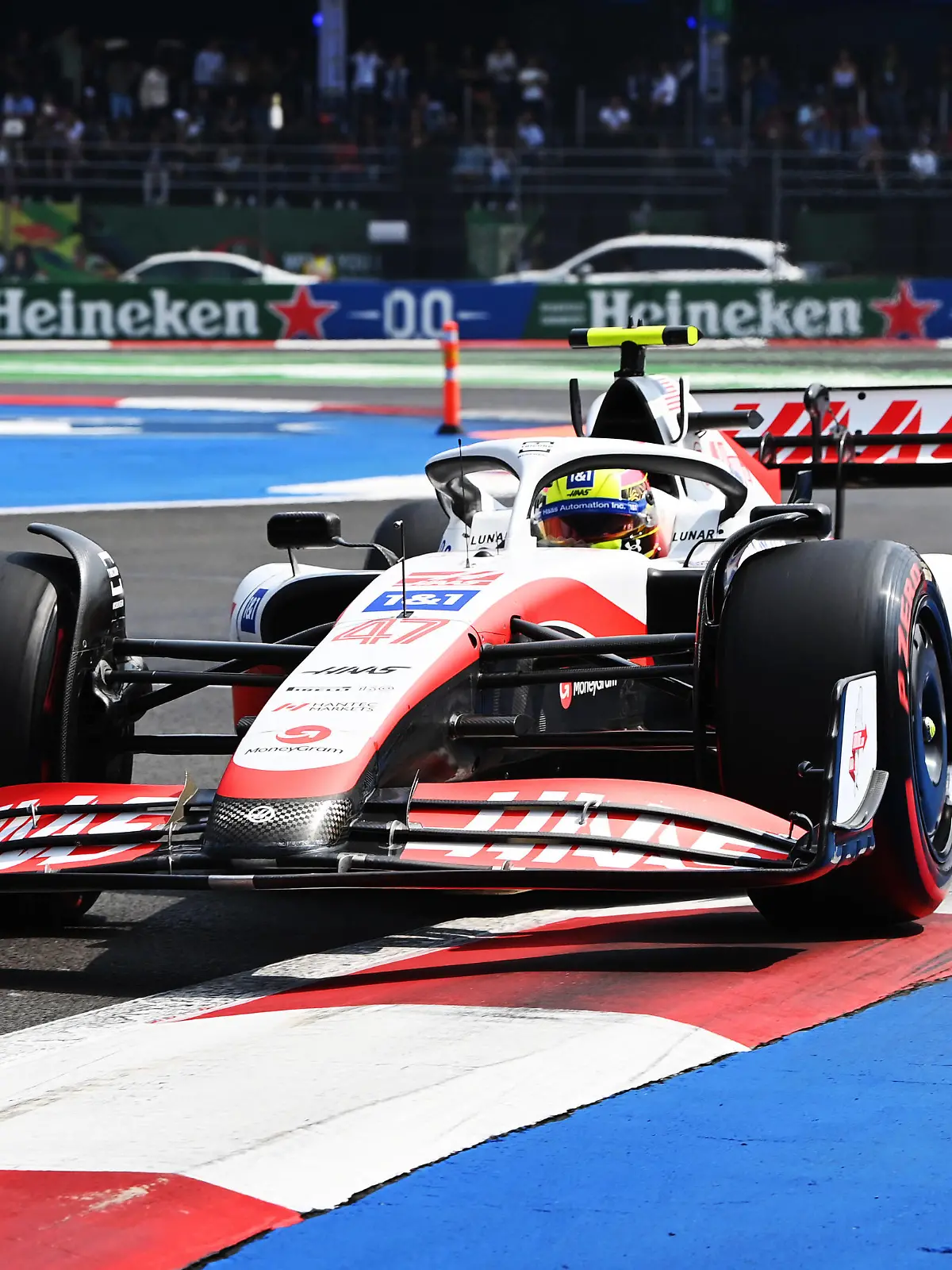  Formula 1 2022: Mexico City GP AUTODROMO HERMANOS RODRIGUEZ, MEXICO - OCTOBER 29: Mick Schumacher, Haas VF-22 during the Mexico City GP at Autodromo Hermanos Rodriguez on Saturday October 29, 2022 in Mexico City, Mexico. Photo by Mark Sutton / Sutton Images Images PUBLICATIONxINxGERxSUIxAUTxHUNxONLY GP2220_112840DSC_0660