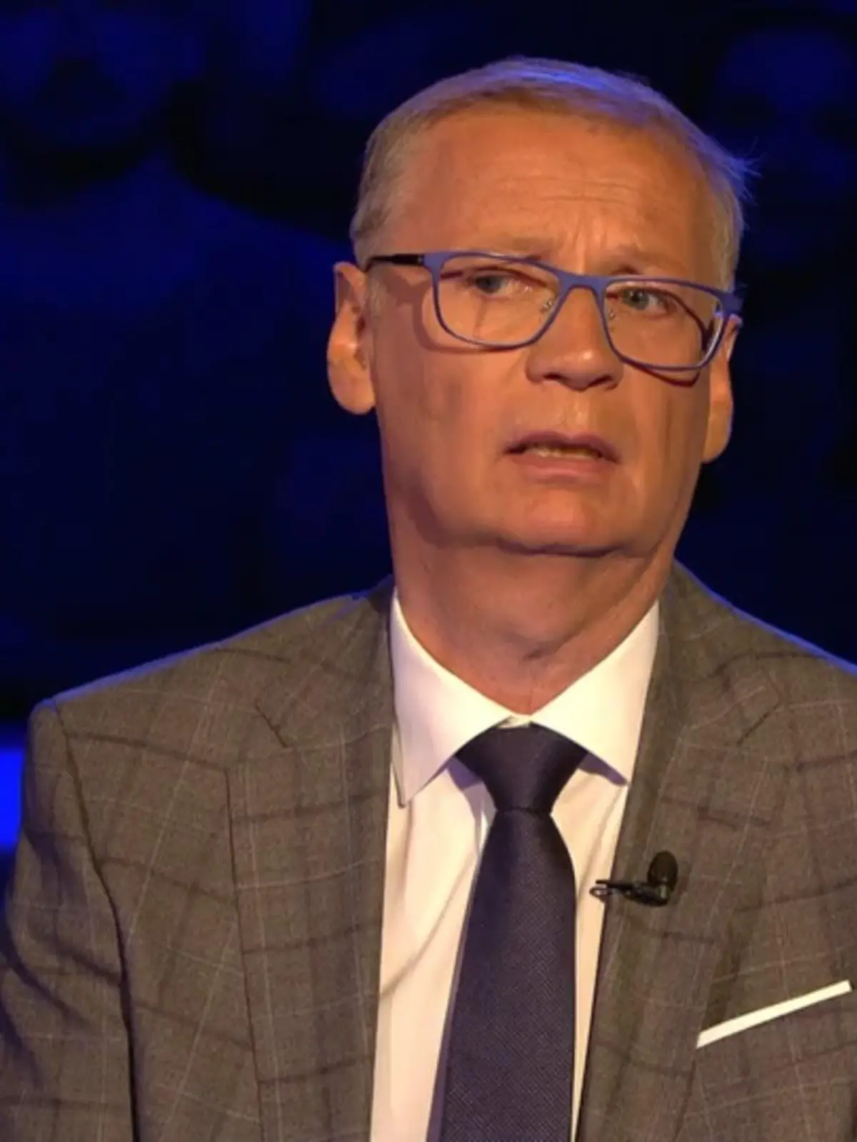 Der der Spülmaschinen-Frage macht auch WWM-Moderator Günther Jauch große Augen