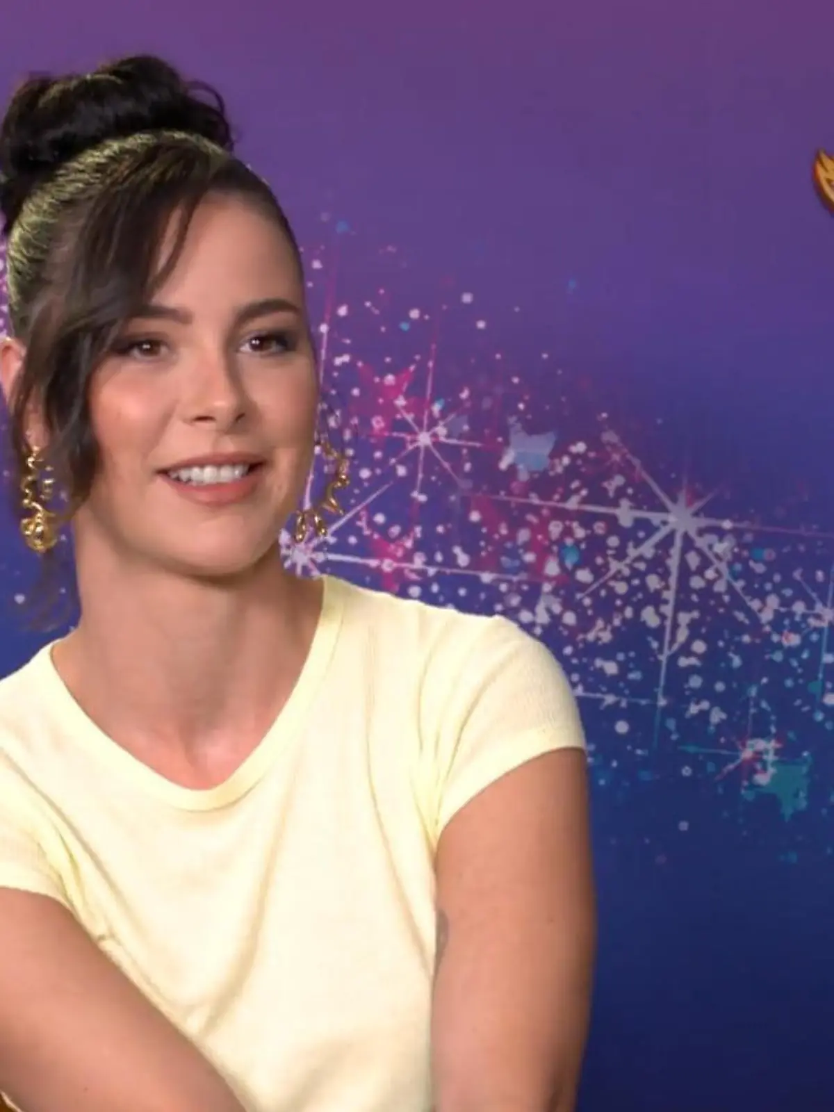Nach ihrem Kreuzbeinbruch hat Lena Meyer-Landrut ihre Langeweile zu einem ganz neuen Hobby getrieben. Im Interview mit RTL spricht sie über ihre Tattoo-Ausbildung.