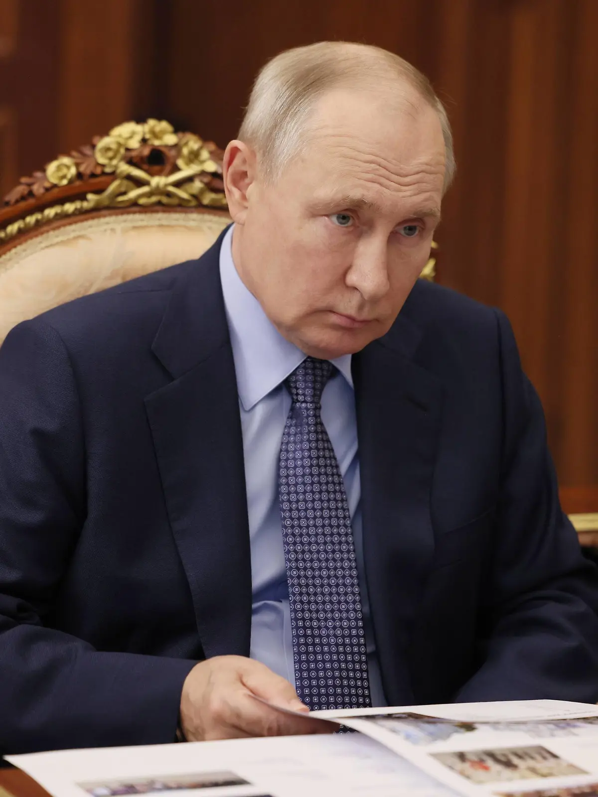 Russia Putin 8532881 09.10.2023 Russian President Vladimir Putin attends a meeting with Russian Culture Minister Olga Lyubimova at the Kremlin in Moscow, Russia. Mikhail Metzel / POOL Moscow Russia PUBLICATIONxINxGERxSUIxAUTxESTxLTUxLATxNORxSWExDENxNEDxPOLxUKxONLY Copyright: xMikhailxMetzelx