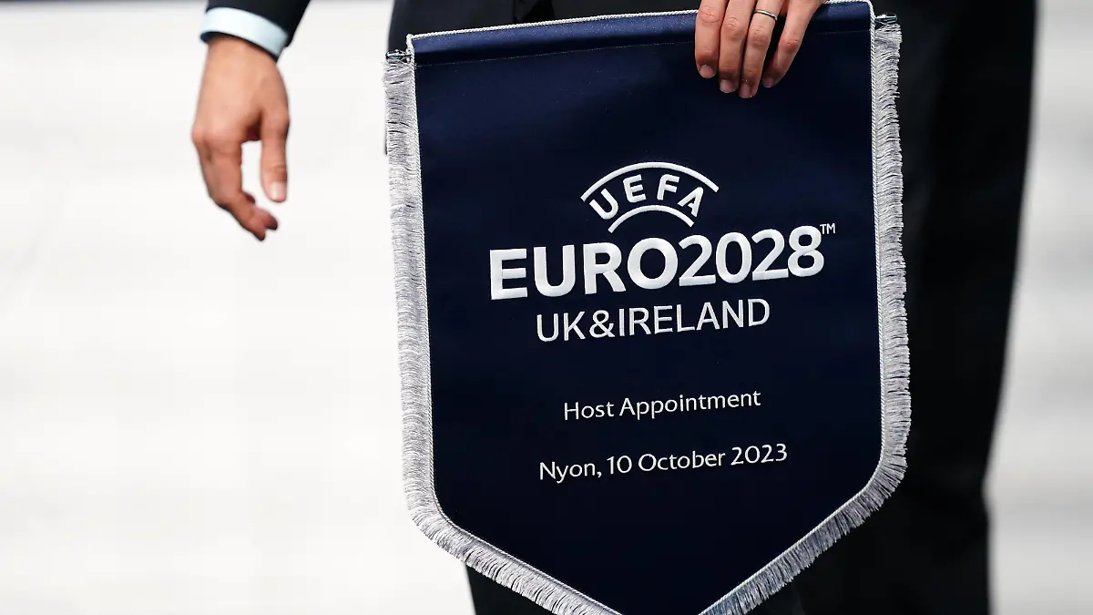 UEFA EURO, EM, Europameisterschaft,Fussball 2028 and Euro 2032 Announcement - UEFA Headquarters A detailed view of a UEFA Euro 2028 pennant ahead of the Euro 2028 and Euro 2032 hosts announcement ceremony at the UEFA Headquarters in Nyon, Switzerland. Picture date: Tuesday October 10, 2023. Use subject to restrictions. Editorial use only, no commercial use without prior consent from rights holder. PUBLICATIONxNOTxINxUKxIRL Copyright: xMikexEgertonx 74107868