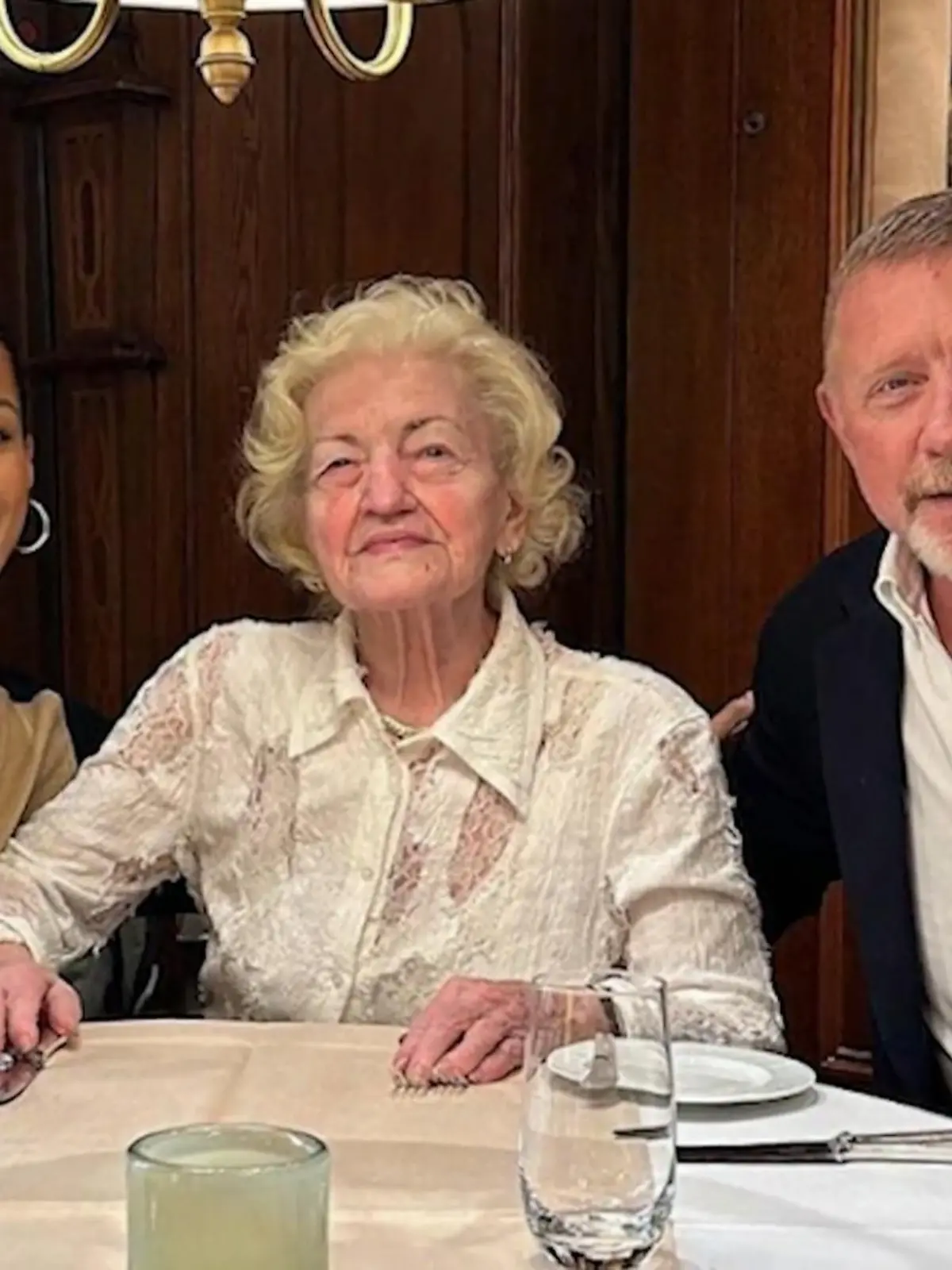 Bild zu: "Boris Becker und seine Lilian besuchen Mama Elvira"