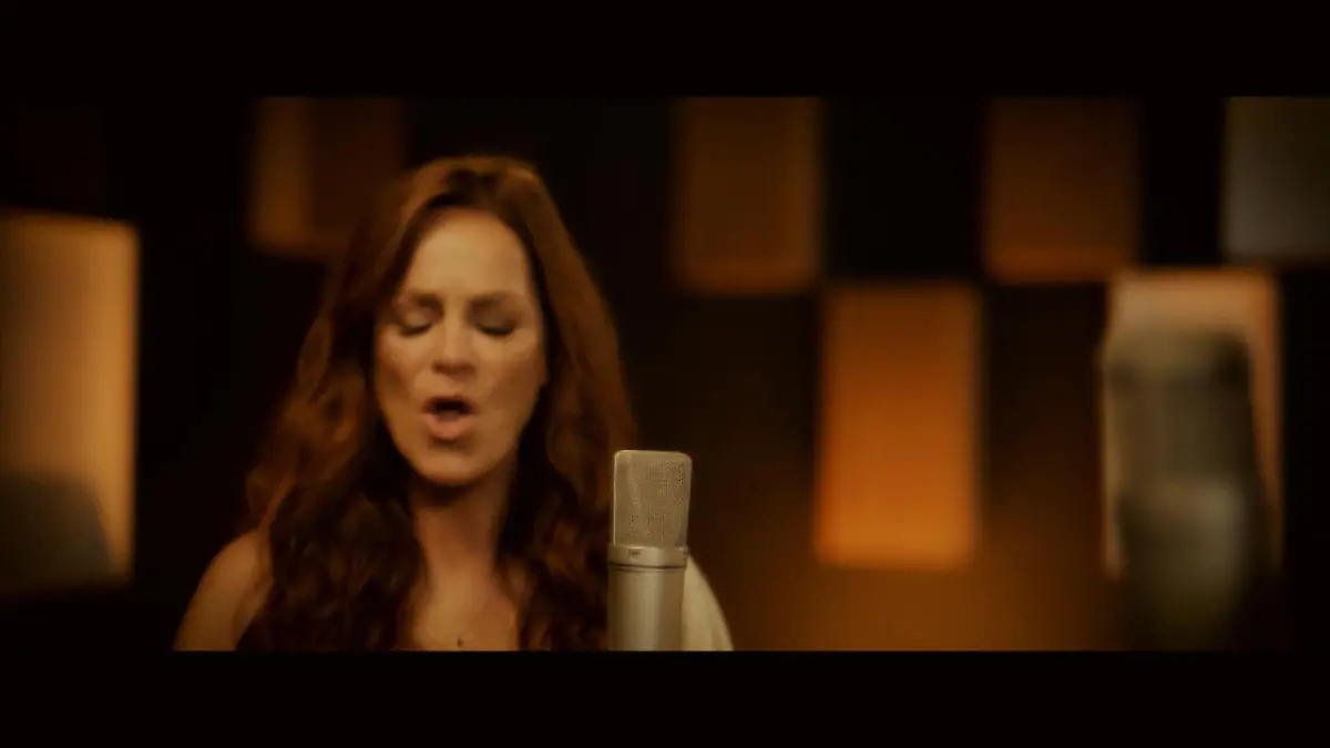 Andrea Berg singt für den Spendenmarathon 2022 Emotionaler Track auf Englisch