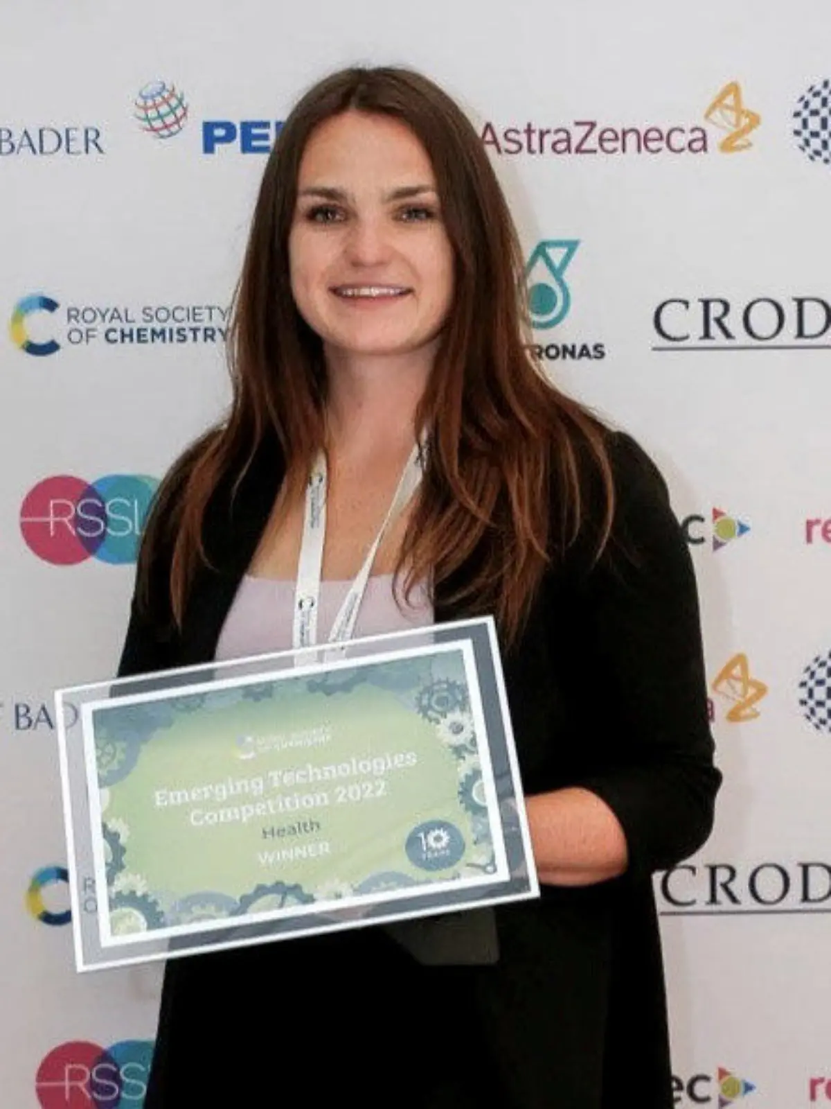 SONDERKONDITIONEN: Satzpreis!
FILE PICTURE - Scientist Kirsty Smitten. Release date  October 9, 2023. See SWNS story SWLNforbes. One of Britain's top young scientists has died aged just 29 from a rare form of heart cancer originally diagnosed as a pulled muscle. Kirsty Smitten was a world leading scientist set to potentially save tens of millions of lives with her new antibiotic medicine. She passed away in hospital with her family beside her last Wednesday [October 4], having spent the past seven weeks in Birmingham's Queen Elizabeth Hospital. When she first attended hospital last November doctors thought she'd just pulled a muscle. But she later received a terminal diagnosis and given just months to live. She was named a Forbes under 30 scientist and in February this year was crowned FSB's Young Entrepreneur of the Year. Her cancer, cardiac angiosarcoma, was so rare her surgeon had never seen it before. Only two people are diagnosed with it a year in the UK. 