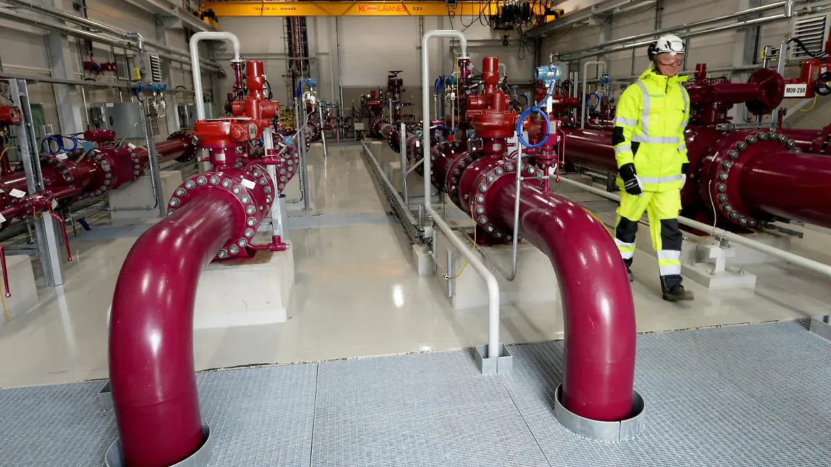 Compression station of the Balticconnector marine gas pipeline is pictured in Inkoo, Finland on November 5, 2019. Finnish government is to hold a press conference to inform about the Balticconnector marine gas pipeline leak in the Gulf of Finland. Lehtikuva/Mikko Stig/via REUTERS ATTENTION EDITORS - THIS IMAGE WAS PROVIDED BY A THIRD PARTY. NO THIRD PARTY SALES. NOT FOR USE BY REUTERS THIRD PARTY DISTRIBUTORS. FINLAND OUT. NO COMMERCIAL OR EDITORIAL SALES IN FINLAND.
