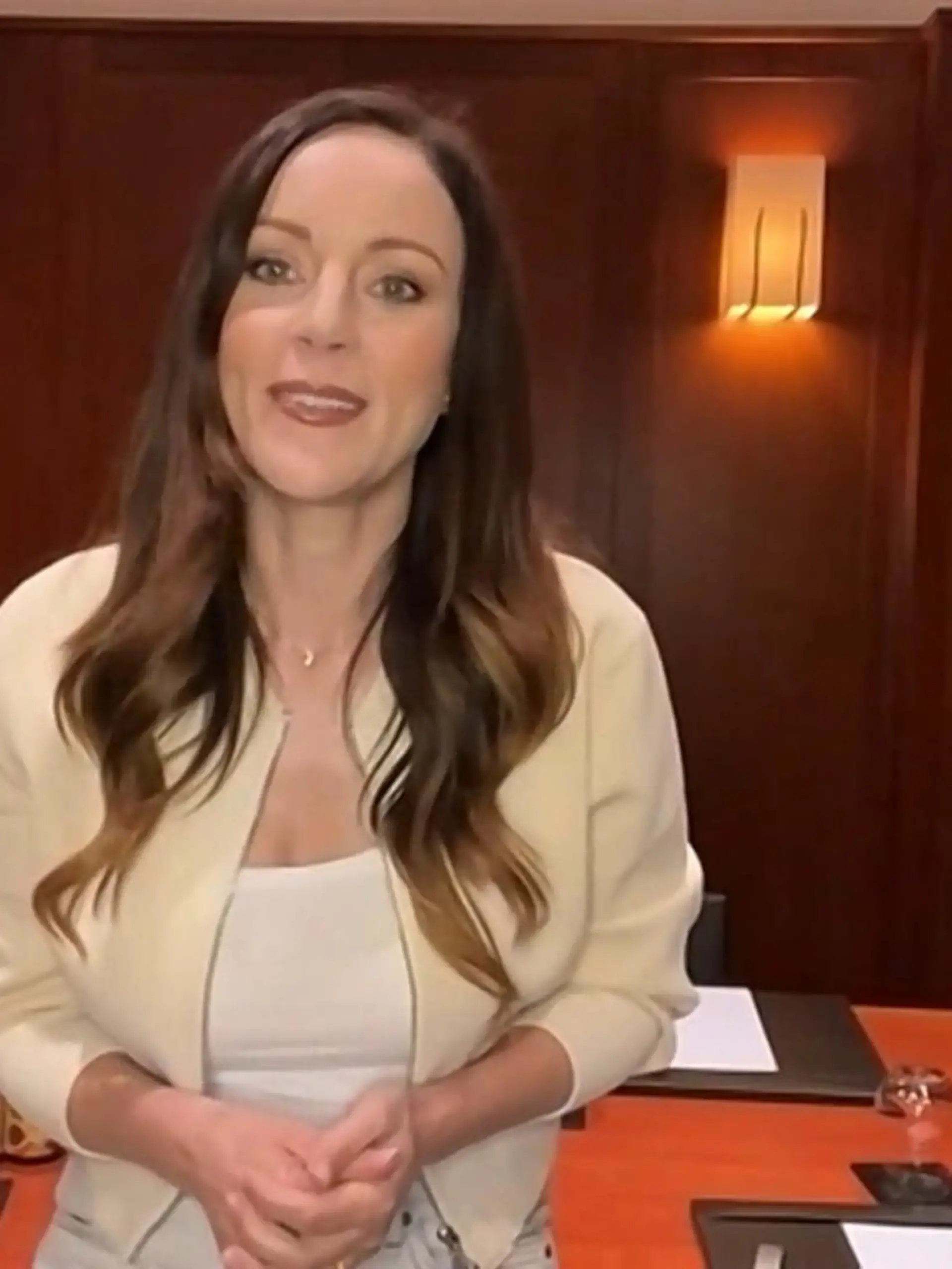Heiraten, Kinder bekommen und seinem Job nachgehen? Für viele ist das mit ordentlich Stress verbunden, doch nicht für Jasmin Wagner (43). Mit unseren VIPstagram-Moderatoren Tanja Bülter und Kena Amoa hat die Sängerin über ihre kleine Tochter gesprochen – zum ersten Mal!