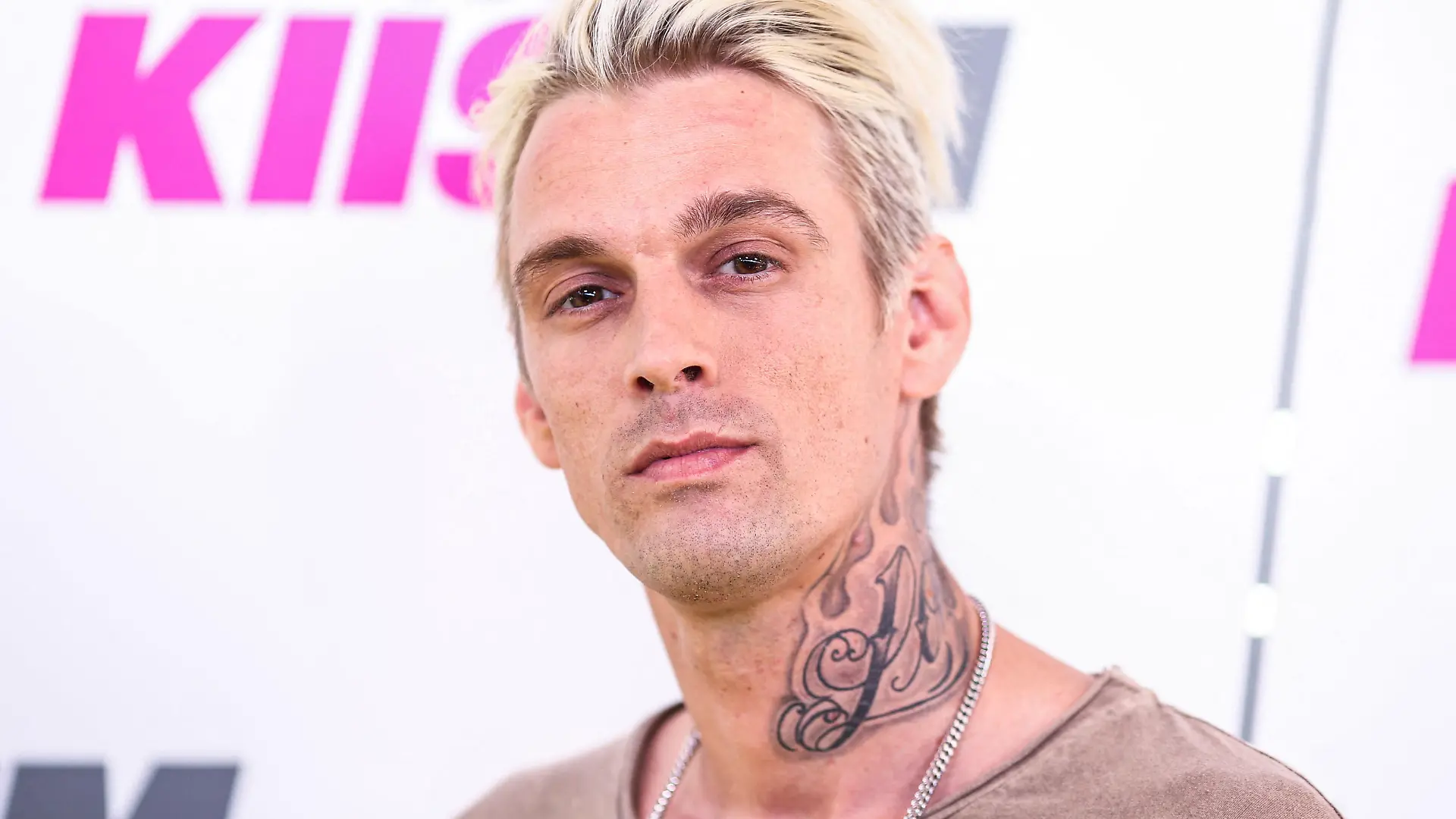 (FILE) Aaron Carter Dead At 34. Aaron Carter, a former child pop singer and younger brother of Backstreet Boys' Nick Carter was found dead on November 5, 2022. CARSON, CALIFORNIA, USA - MAY 13: American rapper, singer and actor Aaron Carter (Aaron Charles Carter) arrives at 102.7 KIIS FM's 2017 Wango Tango held at the StubHub Center on May 13, 2017 in Carson, California, United States. Photo by Xavier Collin/Image Press Agency/ABACAPRESS.COM