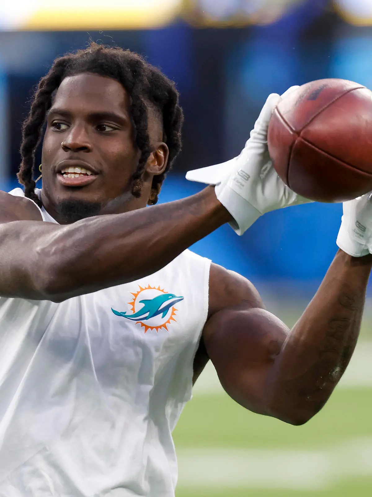 December 11, 2022 Miami Dolphins wide receiver Tyreek Hill 10 in action during the NFL, American Football Herren, USA football game against the Los Angeles Chargers in Inglewood, California. Mandatory Photo Credit : /CSM Inglewood United States of America - ZUMAc04_ 20221211_zaf_c04_388 Copyright: xCharlesxBausx