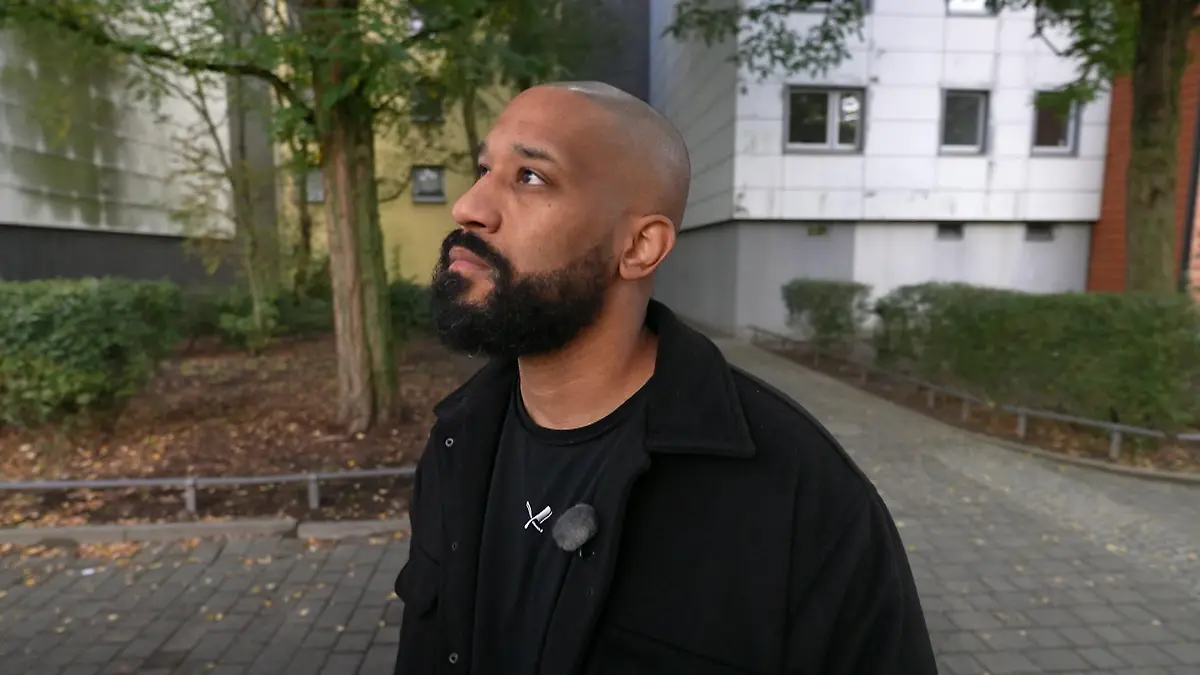 Messerstechereien gehörten für Jalil damals zum Alltag Wie er es aus der Kriminalität schaffte