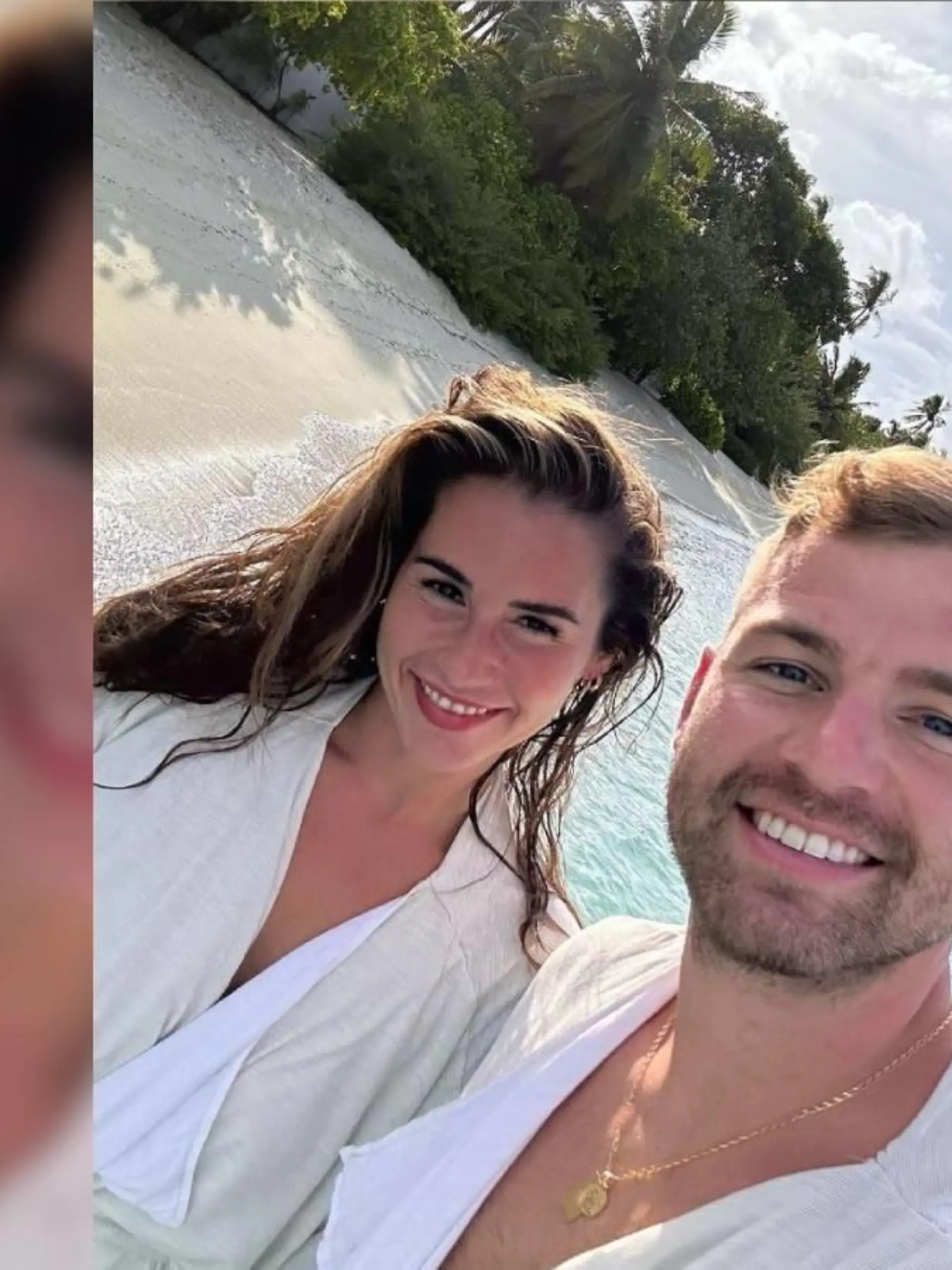 Sarah und Julian Engels lassen es sich auf den Malediven gut gehen.