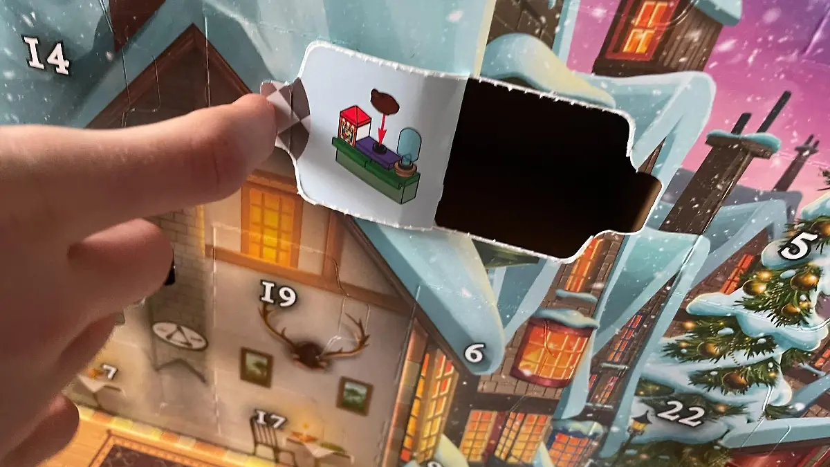 LEGO Harry Potter-Adventskalender 2023: Türchen mit Bauanleitung.