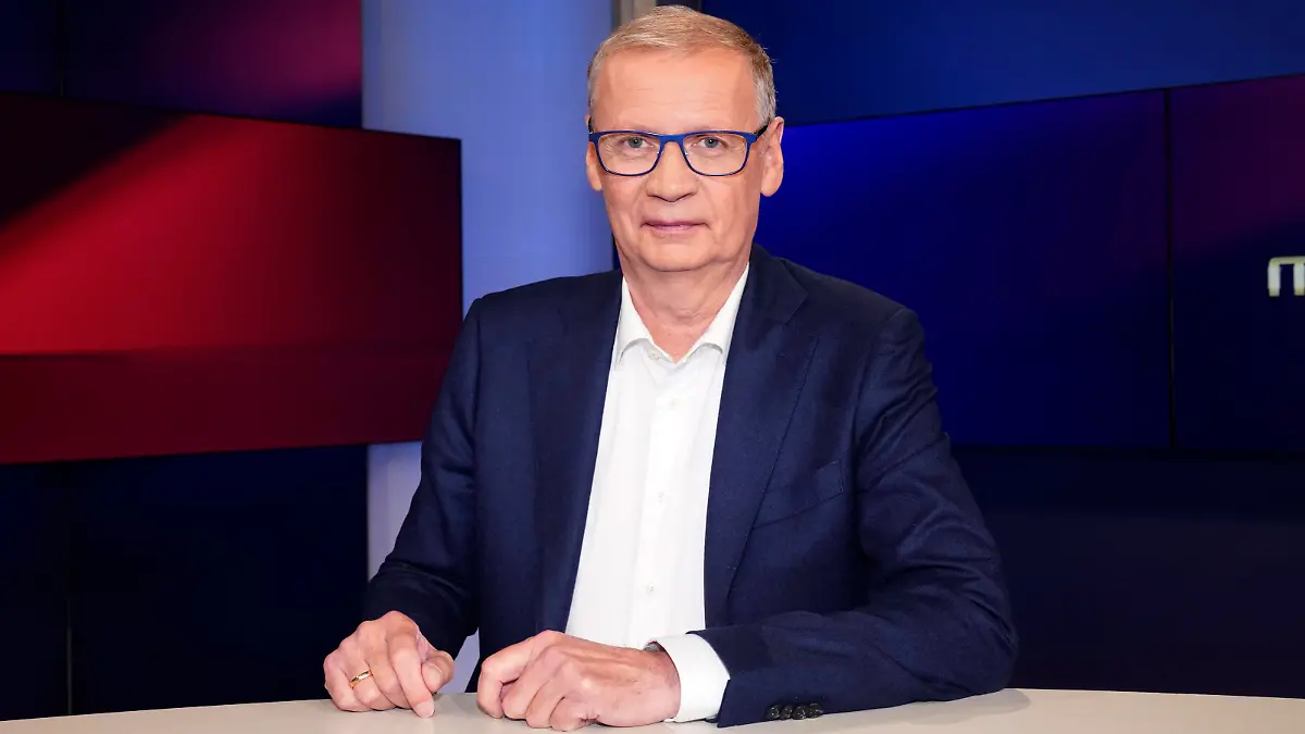 Günther Jauch in der ARD-Talkshow maischberger im Studio Berlin Adlershof. Berlin, 10.10.2023 *** Günther Jauch on the ARD talk show maischberger at Studio Berlin Adlershof Berlin, 10 10 2023 Foto:xT.xBartillax/xFuturexImagex maischberger1010_3026