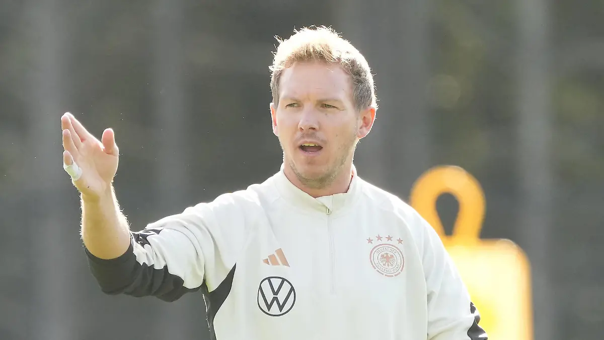 Bundestrainer Julian Nagelsmann Deutschland Germany - Foxborough 10.10.2023: Training Deutsche Nationalmannschaft, New England Revolution, Trainingsgelände der Deutschen Nationalmannschaft am Gillette Stadium *** National Coach Julian Nagelsmann Germany Germany Foxborough 10 10 2023 Training German National Team, New England Revolution, German National Team Training Grounds at Gillette Stadium.