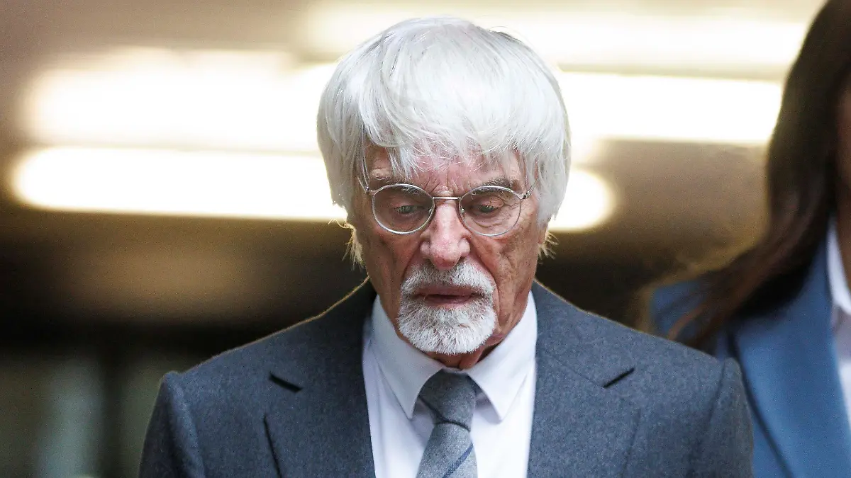 Ex-Formula One boss Bernie Ecclestone leaves Southwark Crown Court after admitting to fraud in London, Britain, October 12, 2023. REUTERS/Belinda Jiao