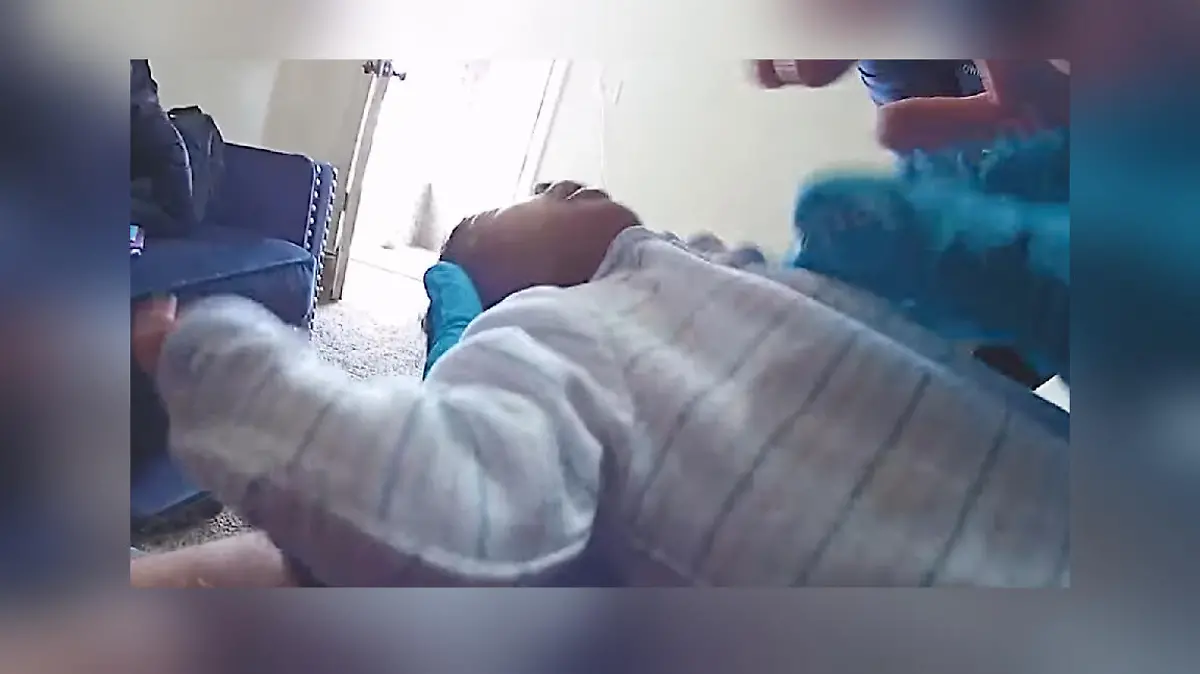 Aufnahmen von DuChaines Bodycam zeigen, wie er versucht, die leblose Kamiyah wiederzubeleben.