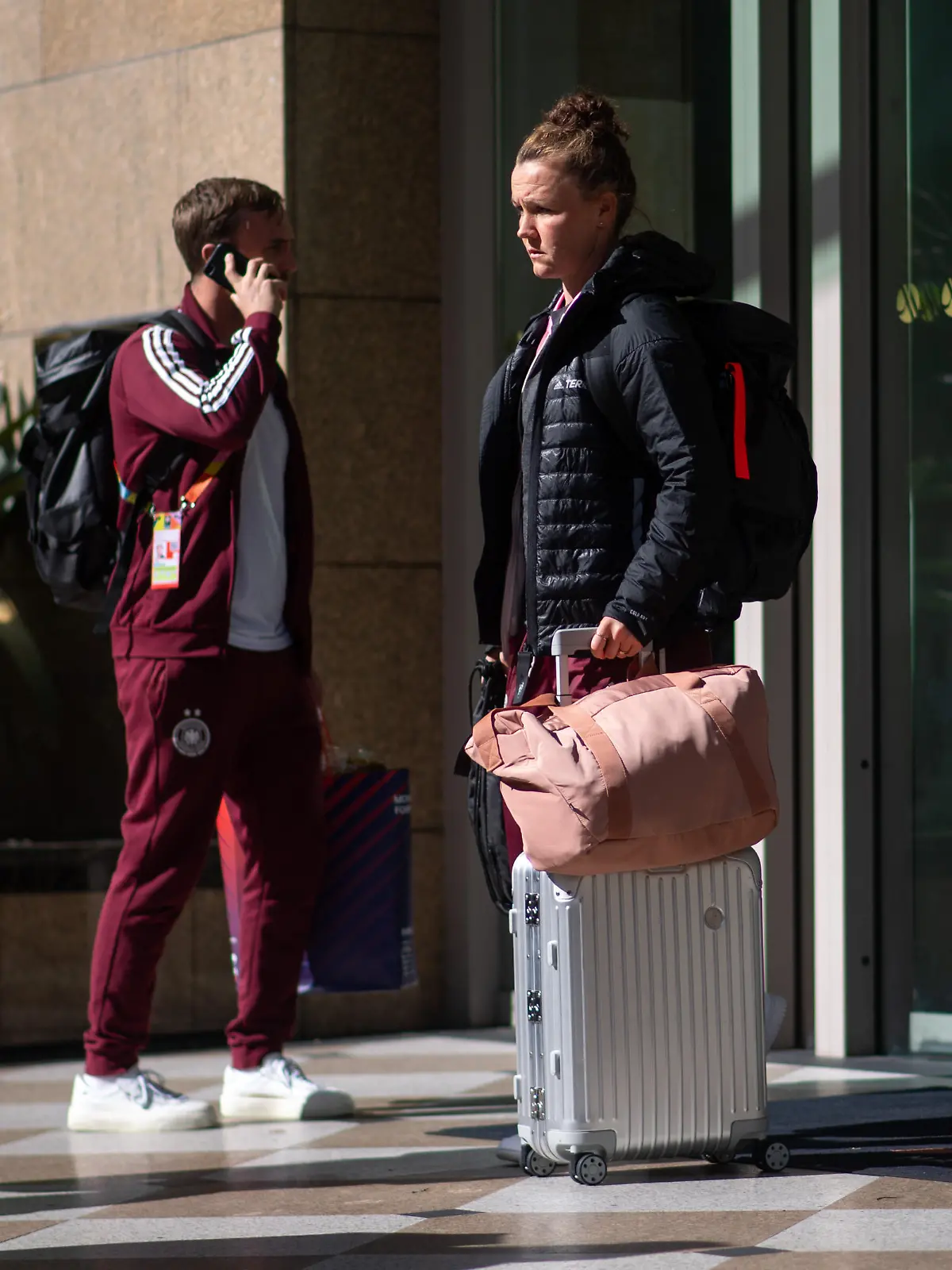Marina Hegering (Deutschland, #05) mit Koffer, AUS, Abreise DFB Frauen Nationalmannschaft aus dem Marriott Hotel Brisbane nach dem Ausscheiden aus der Gruppenphase, FIFA Frauen Fussball Weltmeisterschaft Australien 2023, 04.08.2023 Foto: Eibner-Pressefoto/Michael Memmler