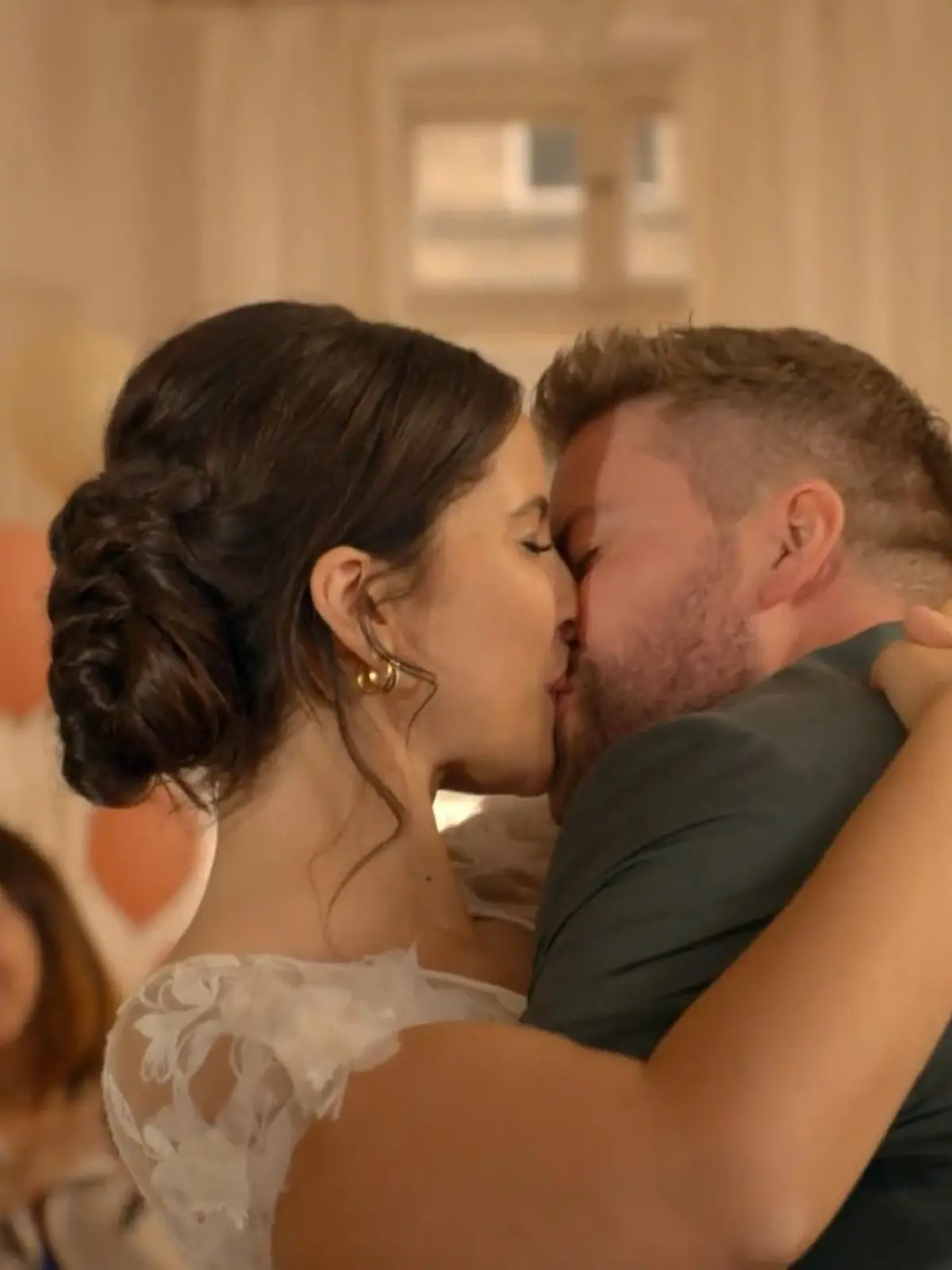 Bild zu: "Laura und John sagen endlich „JA“!"