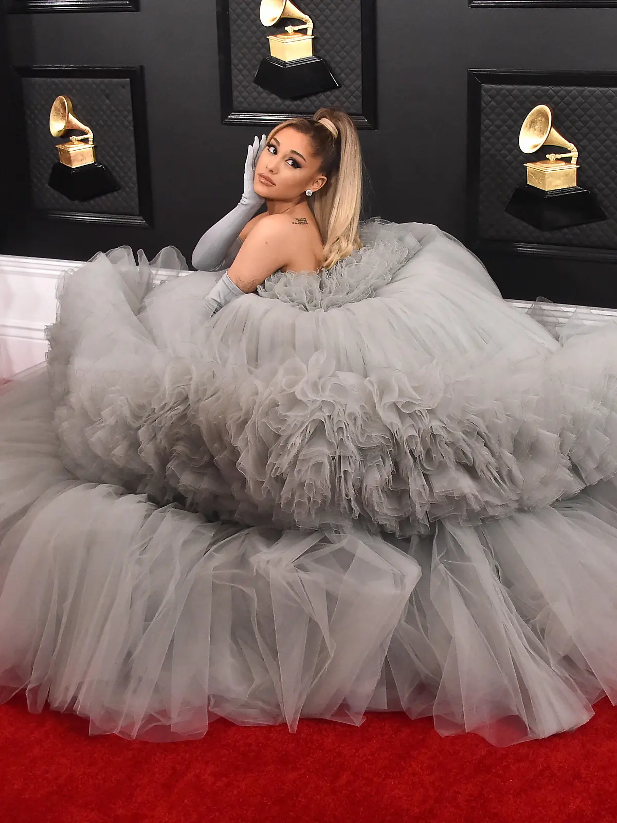 Ariana Grande arriving at the 62nd Annual GRAMMY Awards in Los Angeles, California - Jan 26, 2020 - GRAMMY Awards 2020, Los Angeles California United States Staples Center PUBLICATIONxINxGERxSUIxAUTxONLY Copyright: xArroyo-OConnorx GrammysTnL160