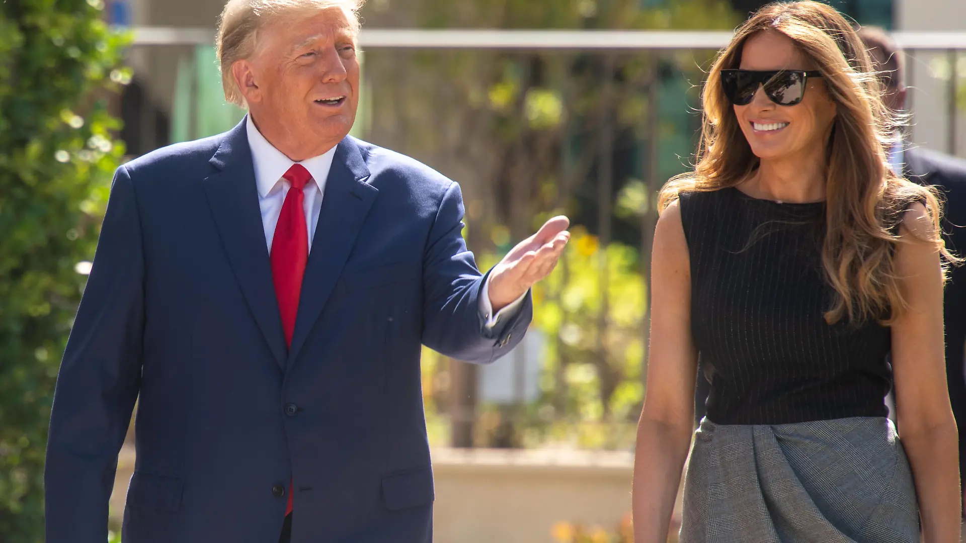 November 8, 2022, West Palm Beach, Florida, United States of America: President Donald J. Trump and First Lady Melania Trump walk out of the poll in West Palm Beach after voting on election day. This is gpoing to be an important election. Go out and vote, no matter who you vote for , said President Trump. West Palm Beach United States of America - ZUMAe124 20221108_zap_e124_005 Copyright: xOritxBen-Ezzerx