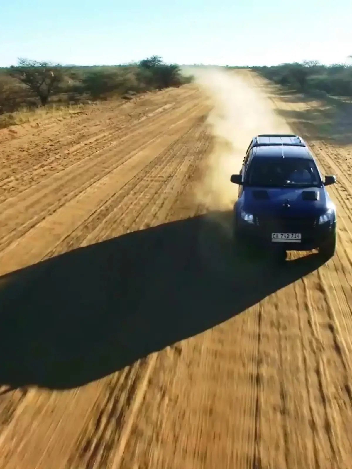 Bild zu: "Welcher Jeep hat einen Schaden?"