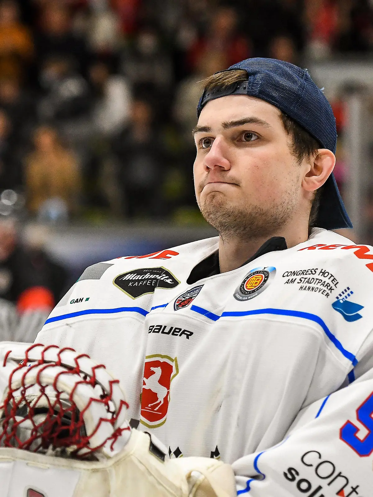 GER, Oberliga, Playoffs, ECDC Memmingen Indians vs EC Hannover Indians / 12.04.2022, Eissporthalle am Huehnerberg, Memmingen, GER, Oberliga, Playoffs, ECDC Memmingen Indians vs EC Hannover Indians, im Bild Jan Dalgic Hannover, 90 *** GER, Oberliga, Playoffs, ECDC Memmingen Indians vs EC Hannover Indians 12 04 2022, Eissporthalle am Huehnerberg, Memmingen, GER, Oberliga, Playoffs, ECDC Memmingen Indians vs EC Hannover Indians, in picture Jan Dalgic Hannover, 90 nordphotoxGmbHx/xHafner nph00200 