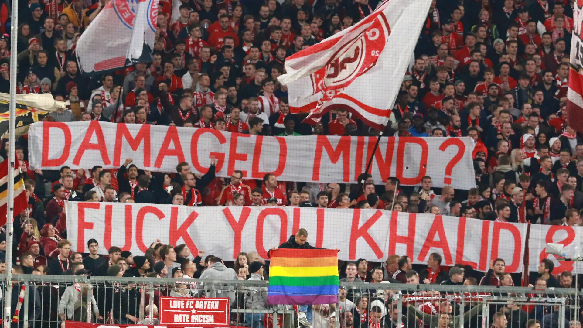 Suedkurve, Fans, Ultras, Transparent, Damaged, Mind, Khalid Fussball / 1. BL / FC Bayern Muenchen - SV Werder Bremen / 08.11.2022 / Allianz Arena / FOTO: Mladen Lackovic / LakoPress *** Suedkurve, Fans, Ultras, Transparent, Damaged, Mind, Khalid Football 1 BL FC Bayern Muenchen SV Werder Bremen 08 11 2022 Allianz Arena PHOTO Mladen Lackovic LakoPress 