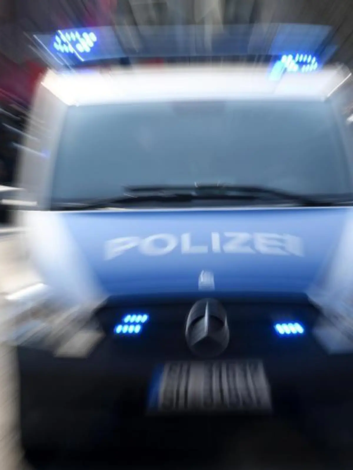 Polizei mit Blaulicht