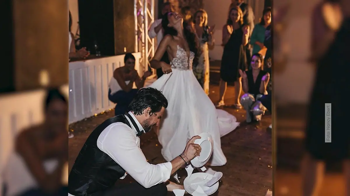 Auf ihrer eigenen Hochzeit mit Tom Beck lässt es Chryssanthi Kavazi richtig krachen: Typisch griechisch wird gefeiert und die ganze Nacht getanzt!