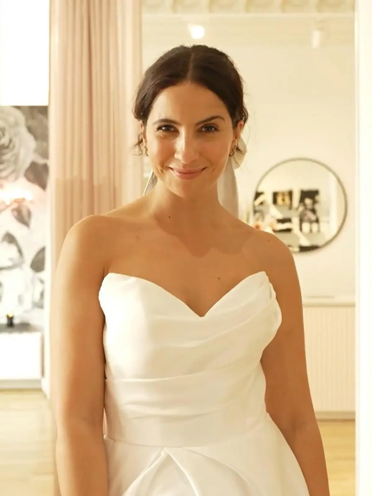 GZSZ-Star Chryssanthi Kavazi auf Brautkleidsuche für ihre Serien-Superhochzeit