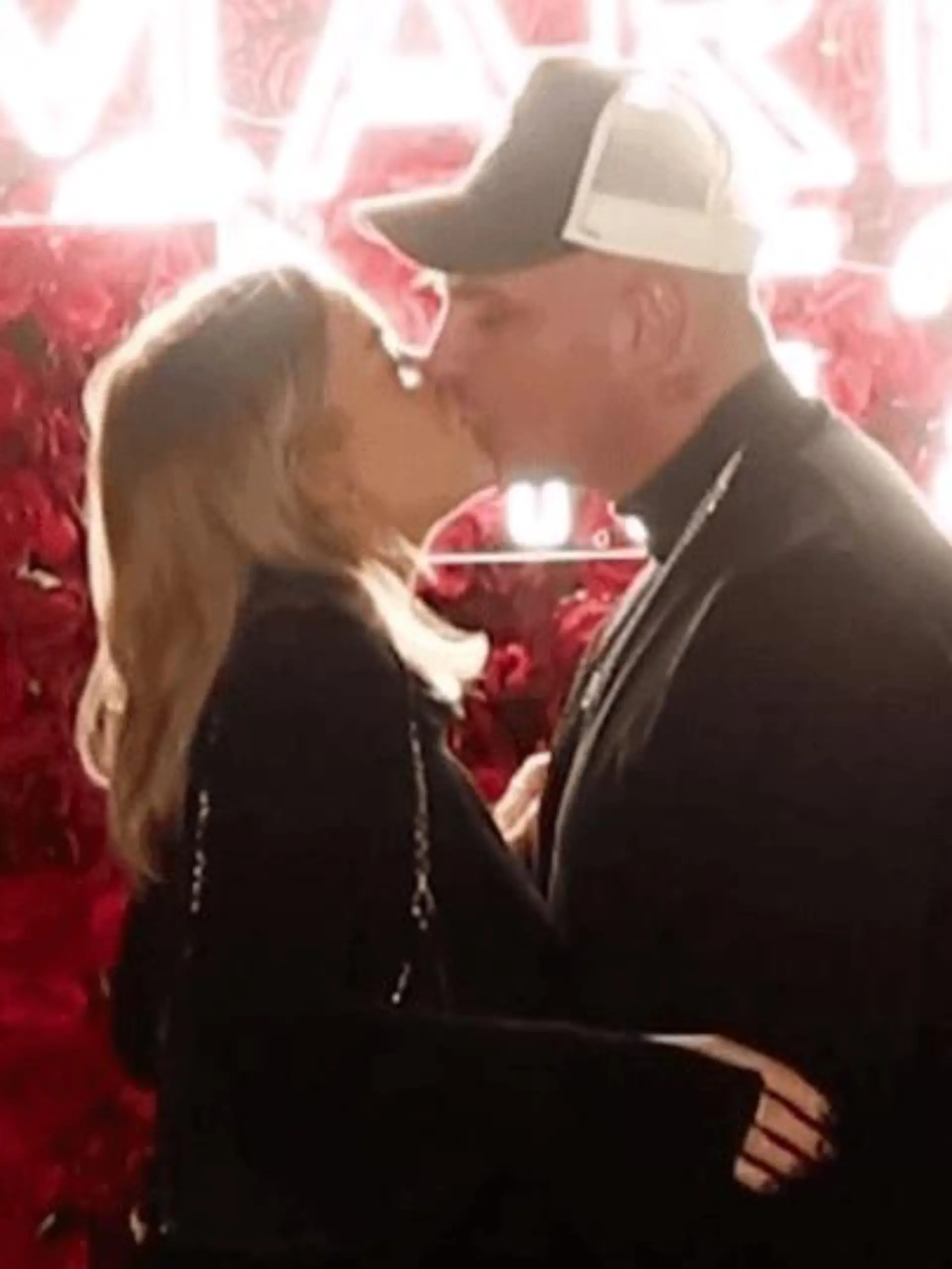So schöne Bilder: Bei diesem Video können wir verstehen, dass Laura zu ihrem Pietro ja gesagt hat.