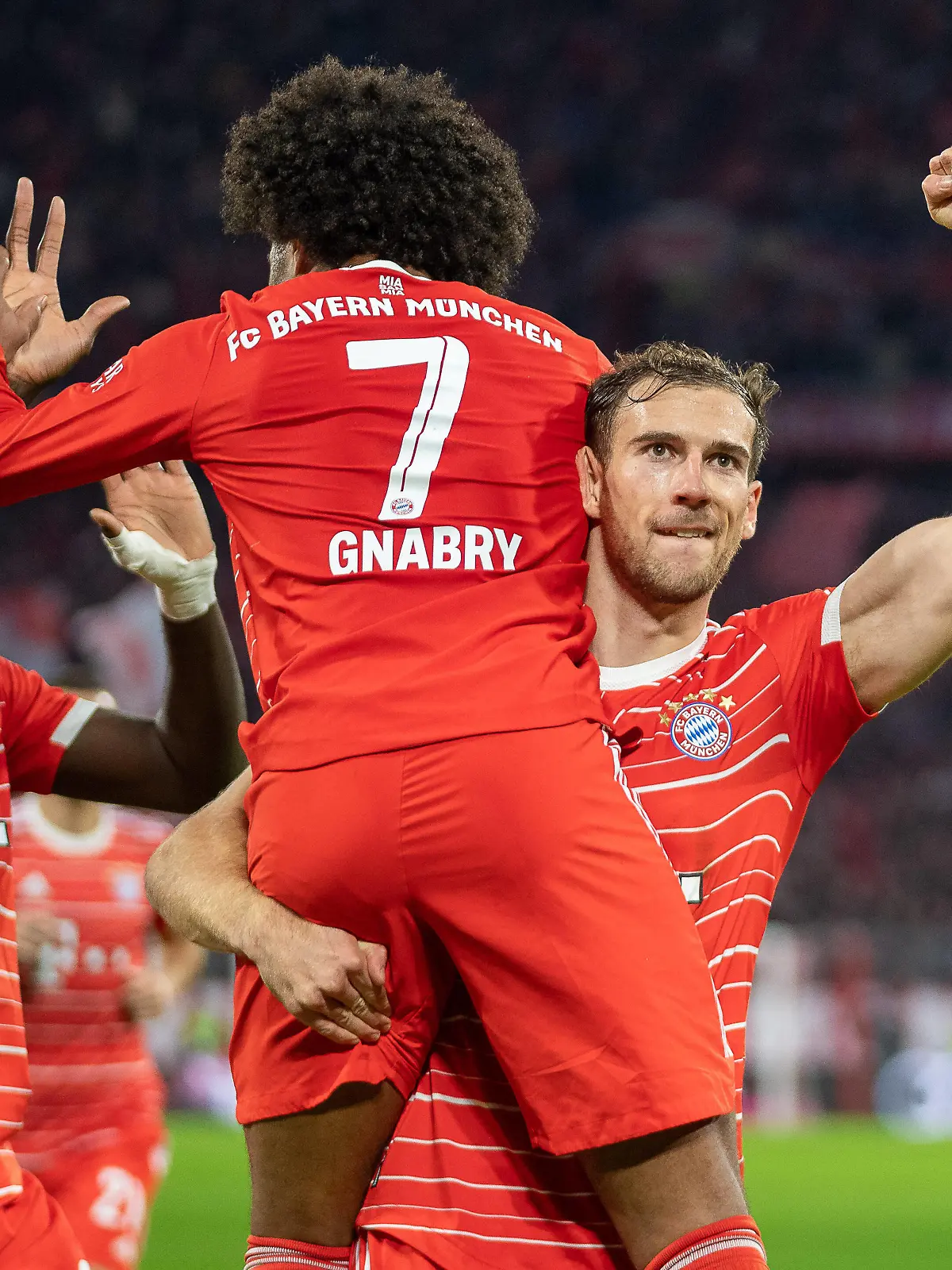 Sport Bilder des Tages Tor zum 2:1 durch Serge Gnabry FC Bayern Muenchen, 07, GER, FC Bayern Muenchen FCB vs. SV Werder Bremen SVW, Fussball, Bundesliga, 14. Spieltag, Spielzeit 2022/2023, 08.11.2022, DFB/DFL regulations prohibit any use of photographs as image sequences and/or quasi-video., GER, FC Bayern Muenchen FCB vs. SV Werder Bremen SVW, Fussball, Bundesliga, 14. Spieltag, Spielzeit 2022/2023, 08.11.2022 Muenchen *** Goal to 2 1 by Serge Gnabry FC Bayern Muenchen, 07 , GER, FC Bayern Muenchen FCB vs SV Werder Bremen SVW , Football, Bundesliga, 14 Spieltag, Spielzeit 2022 2023, 08 11 2022, DFB DFL regulations prohibit any use of photographs as image sequences and or quasi video , GER, FC Bayern Muenchen FCB vs SV Werder Bremen SVW , Football, Bundesliga, 14 Spieltag, Spielzeit 2022 2023, 08 11 2022 Muenchen Copyright: xEibner-Pressefoto/SaschaxWaltherx EP_EER