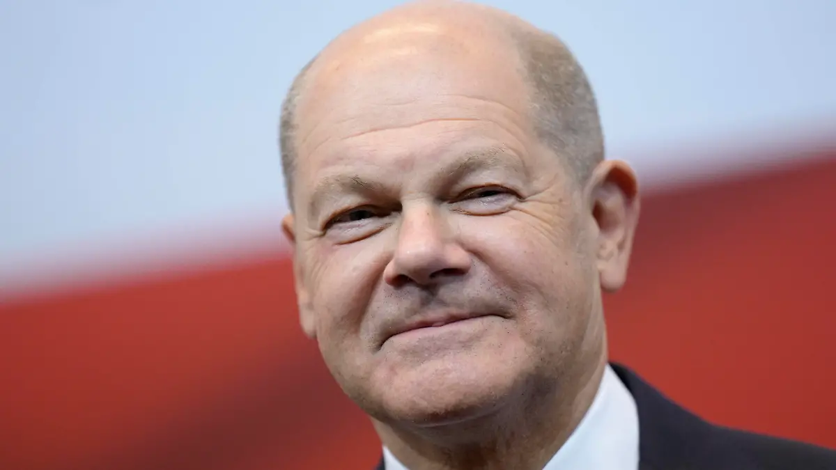 Wirtschaftskonferenz der SPD-Bundestagsfraktion mit Olaf Scholz Bundeskanzler Olaf Scholz im Portrait auf der SPD Witschschaftskonferenz der SPD Bundestagsfraktion, Berlin , 11.10.2023 *** Business conference of the SPD parliamentary group with Olaf Scholz Federal Chancellor Olaf Scholz in portrait at the SPD business conference of the SPD parliamentary group, Berlin , 11 10 2023