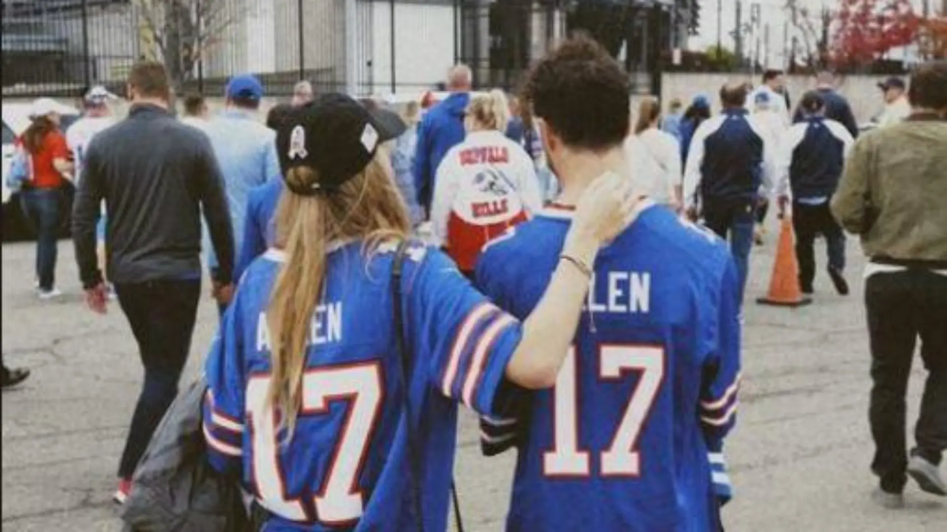 Heidi Berger und Daniel Ricciardo auf dem Weg zum NFL-Spiel - ist dieses Bild das erste Pärchenfoto?