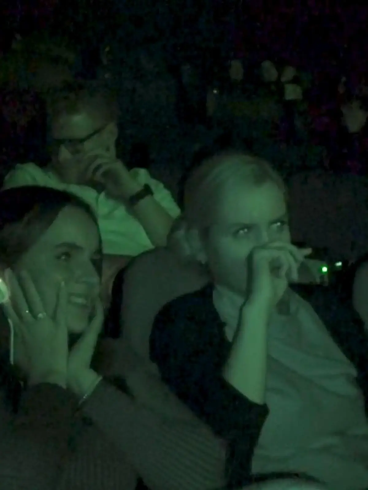 Der Horrorfilm Smile stürmt in mehreren Ländern die Kinocharts – obwohl er richtig, richtig gruselig sein soll. Auf der Plattform TikTok warnen Videos vor dem Streifen.