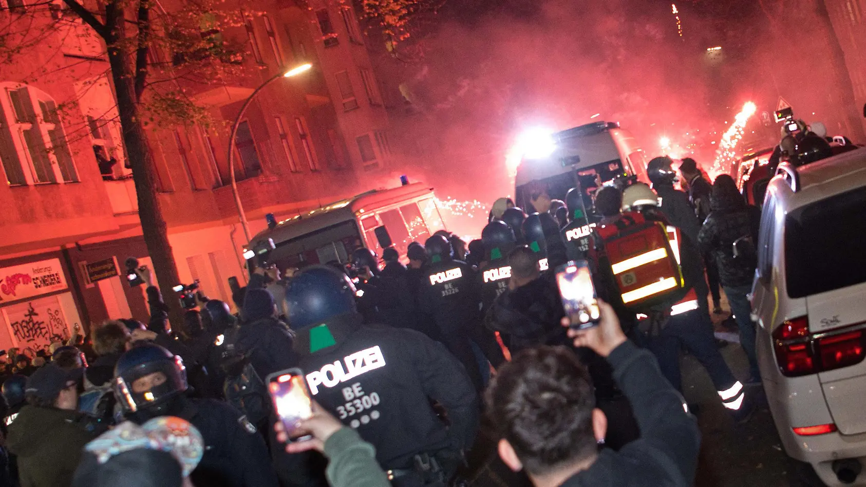 Berlin: Erneut heftige Ausschreitungen
