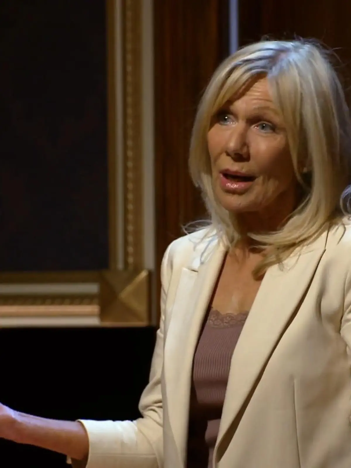 Ulrike von der Groeben wird verbannt.