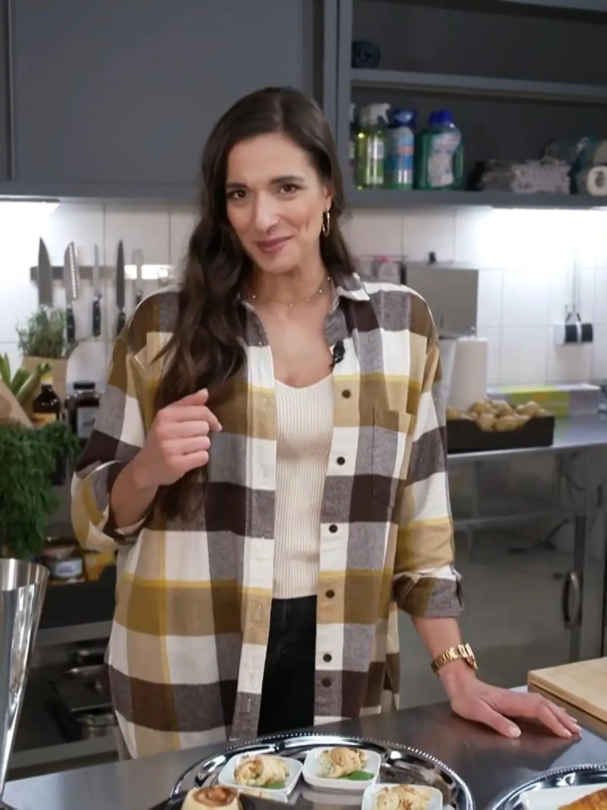 Bild zu: "Foodbloggerin Sally Öczan schwingt den Kochlöffel!"