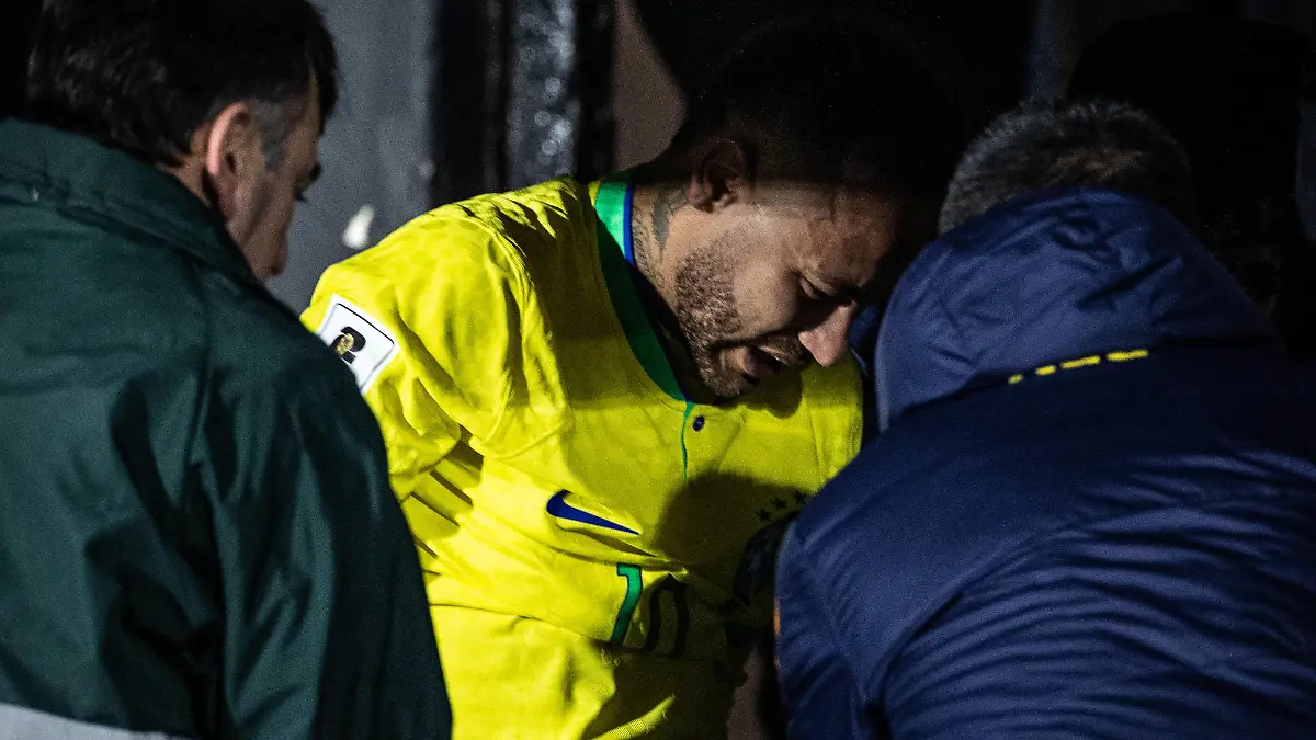 Uruguay x Brazil Neymar injured during the game against Uruguay at Centenario stadium, in Montevideo, Uruguay, today october 17, 2023. Copyright: xx _J4I5375