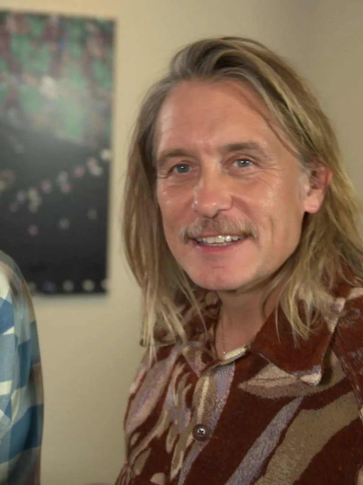 Wir haben die aktuelle Take That-Besetzung Howard Donald, Mark Owen und Gary Barlow getroffen. Im RTL-Interview sprechen die einstigen Teenie-Stars über das Älterwerden, ihr neuestes Projekt und wie sich ihre Karriere über die Jahre verändert hat. Das Zusammentreffen mit dem Trio gibt es im Video zu sehen. 