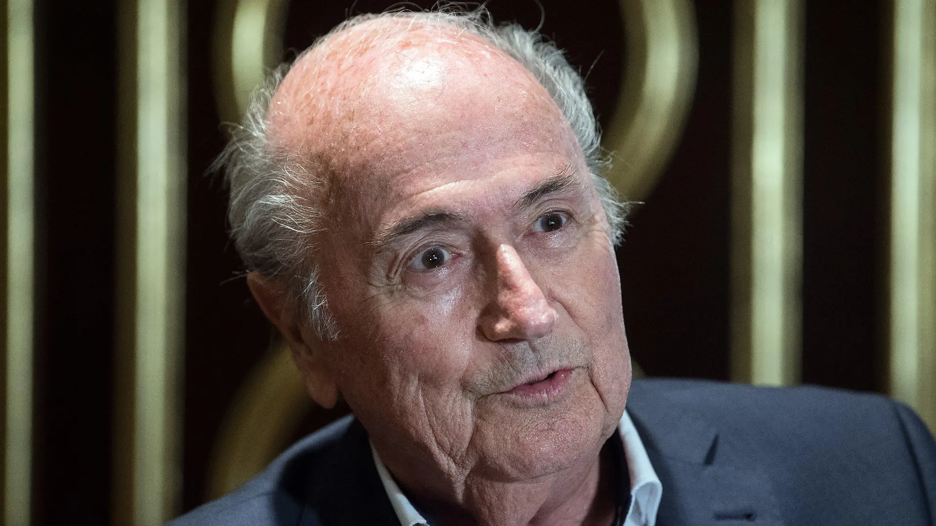 ARCHIV - 21.06.2018, Russland, Moskau: Der ehemalige FIFA-Präsident Joseph Blatter bei spricht einem Interview. Der Fußball-Weltverband FIFA hat Strafanzeige gegen seinen früheren Präsidenten gestellt. Im Kern geht es um mutmaßliche Straftaten bei der Finanzierung des FIFA-Museums in Zürich, das jährlich hohe Verluste meldet. Foto: Federico Gambarini/dpa +++ dpa-Bildfunk +++