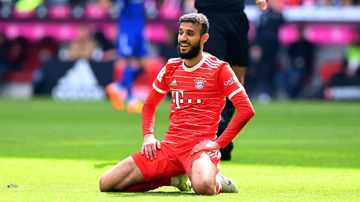 Fussball 1. Bundesliga Saison 2022/2023 32. Spieltag FC Bayern Muenchen - FC Schalke 04 13.05.2023 Noussair Mazraoui FC Bayern Muenchen *** Football 1 Bundesliga Season 2022 2023 32 Matchday FC Bayern Muenchen FC Schalke 04 13 05 2023 Noussair Mazraoui FC Bayern Muenchen