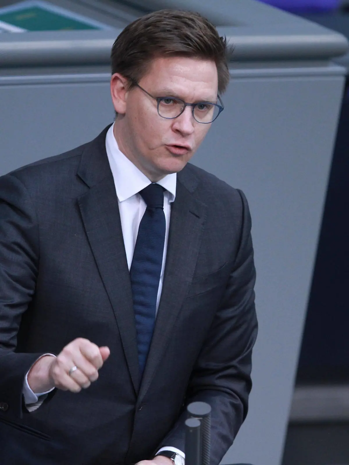 Berlin, Deutschland, 12.10.2023: Sitzungswoche im Deutschen Bundestag: Johannes Steiniger, CDU, hält eine Rede. *** Berlin, Germany, 12 10 2023 Session week at Germans Bundestag John Stonier, CDU, holds a Speech Copyright: xdtsxNachrichtenagenturx dts_24062