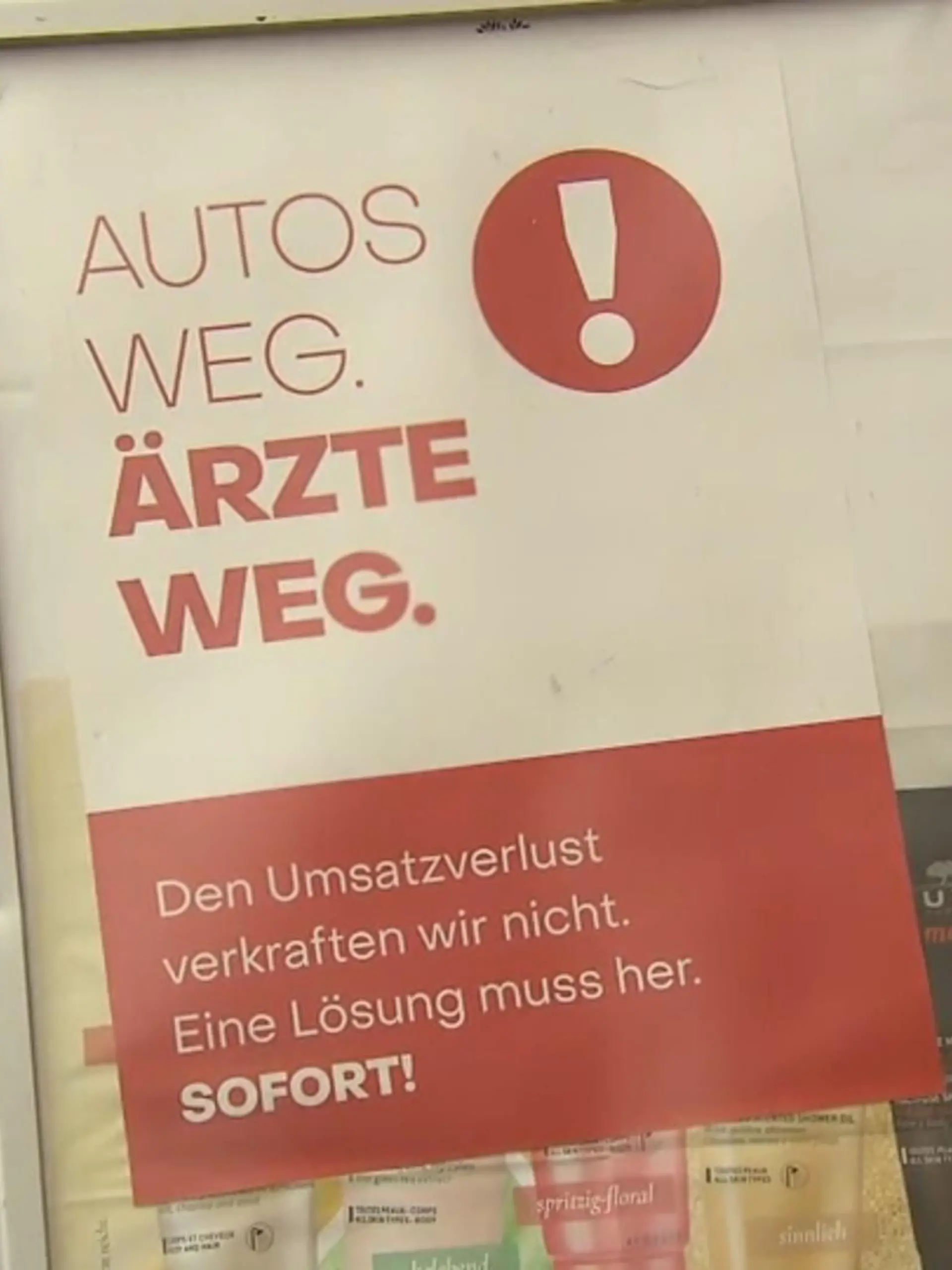 Bild zu: "Ärger um autofreie Straße in Köln"