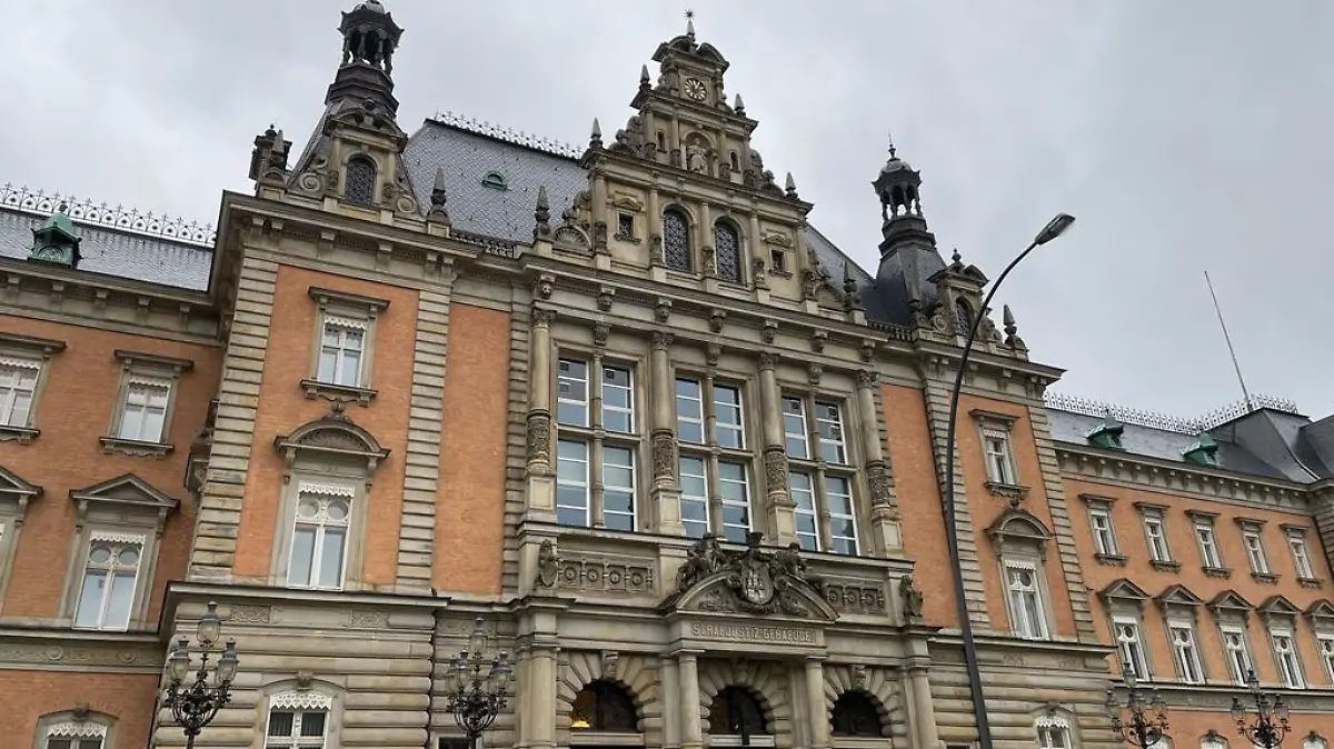 Prozessauftakt am Landgericht Hamburg.