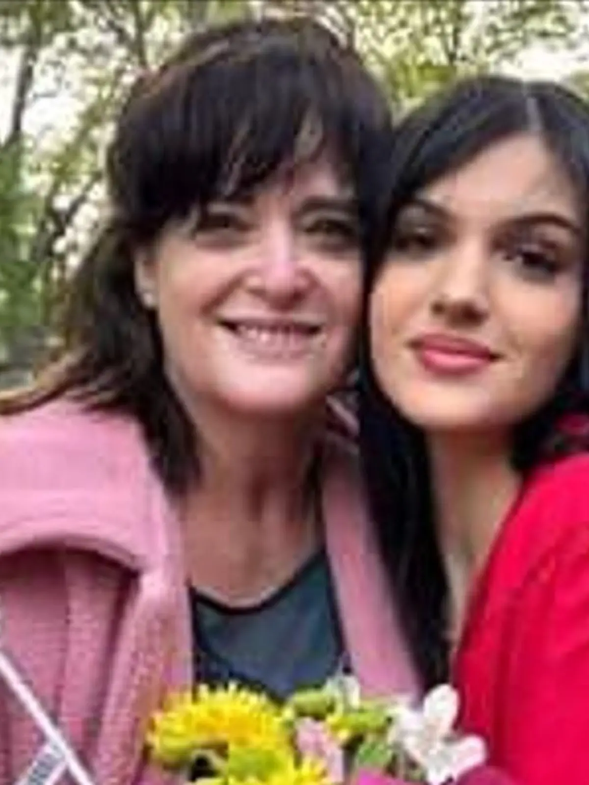Israelischen Medien zufolge soll es sich bei den freigelassenen Geiseln um Judith Raanan und ihre Tochter Natalie handeln.