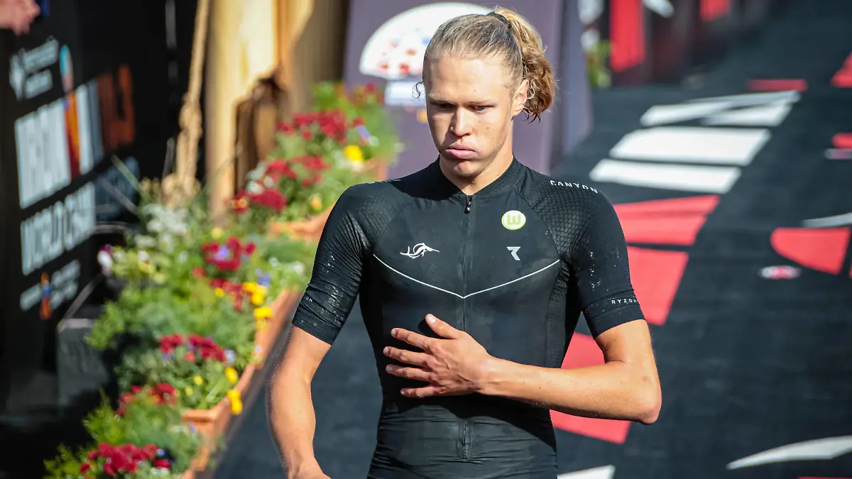 IRONMAN 70.3 World Championship, WM, Weltmeisterschaft Nationen Parade 4. Platz für Mika Noodt Deutschland vom DSW Darmstadt bei der Ironman 70.3 Weltmeisterschaft St. George Utah USA *** IRONMAN 70 3 World Championship Nations Parade 4th place for Mika Noodt Germany from DSW Darmstadt at the Ironman 70 3 World Championship St George Utah USA IKT_7101
