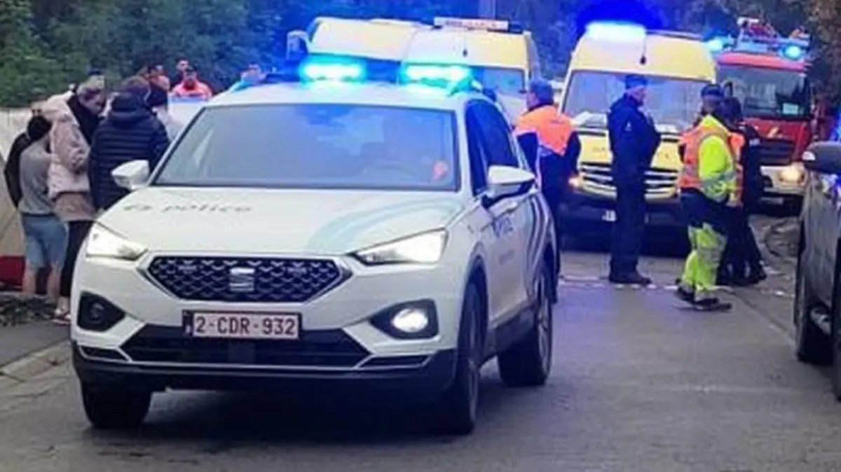 In Belgien sterben zwei junge Menschen nach einem schweren Rallye-Unfall.