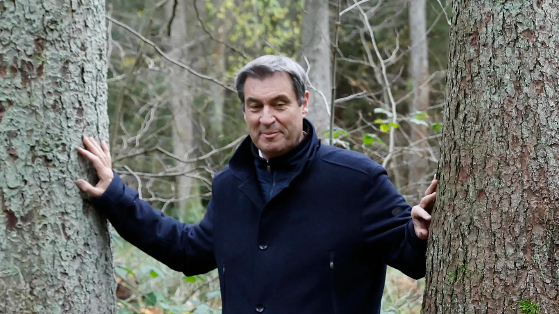 Ministerpräsident Markus Söder und Forstministerin Michaela Kaniber beide CSU weisen drei neue Naturwälder aus in Nuernberg Reichswald, Deutschland, HMB Media/Schumacher, bfischu ----------- Ministerpräsident Markus Söder, Forstministerin Michaela Kaniber, *** Minister President Markus Söder and Forest Minister Michaela Kaniber both CSU designate three new natural forests in Nuremberg Reichswald , Germany, HMB Media Schumacher, bfischu Minister President Markus Söder, Forest Minister Michaela Kaniber, Copyright: HMBxMedia/Schumacher