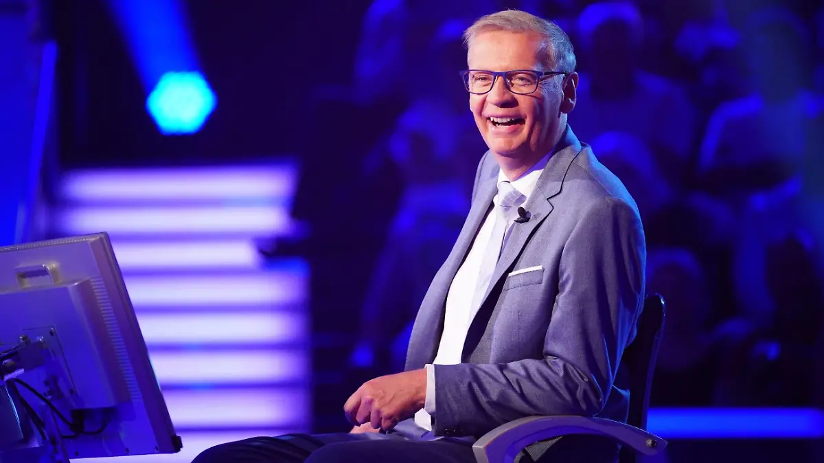 Moderator Günther Jauch
Die Verwendung des sendungsbezogenen Materials ist nur mit dem Hinweis und Verlinkung auf RTL+ gestattet.